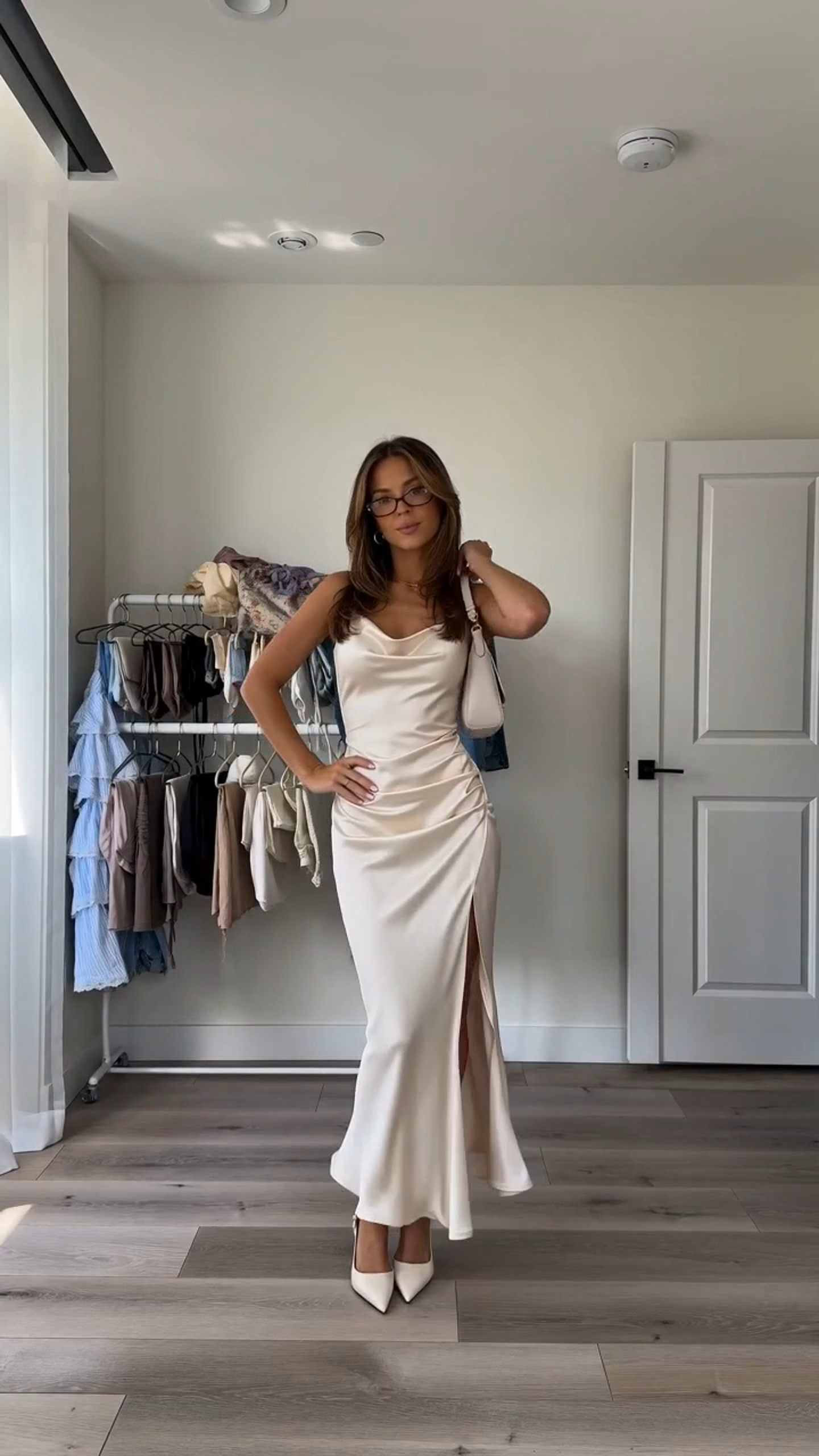 Outfit Display Video